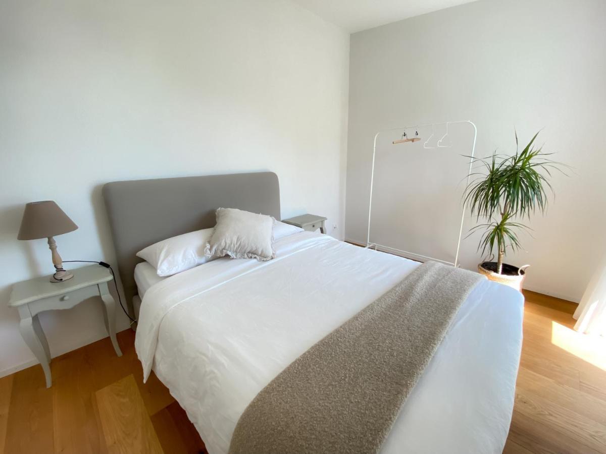 Lakeview Guesthouse With Two Bedrooms & Private Bathroom Chatillon  Extérieur photo