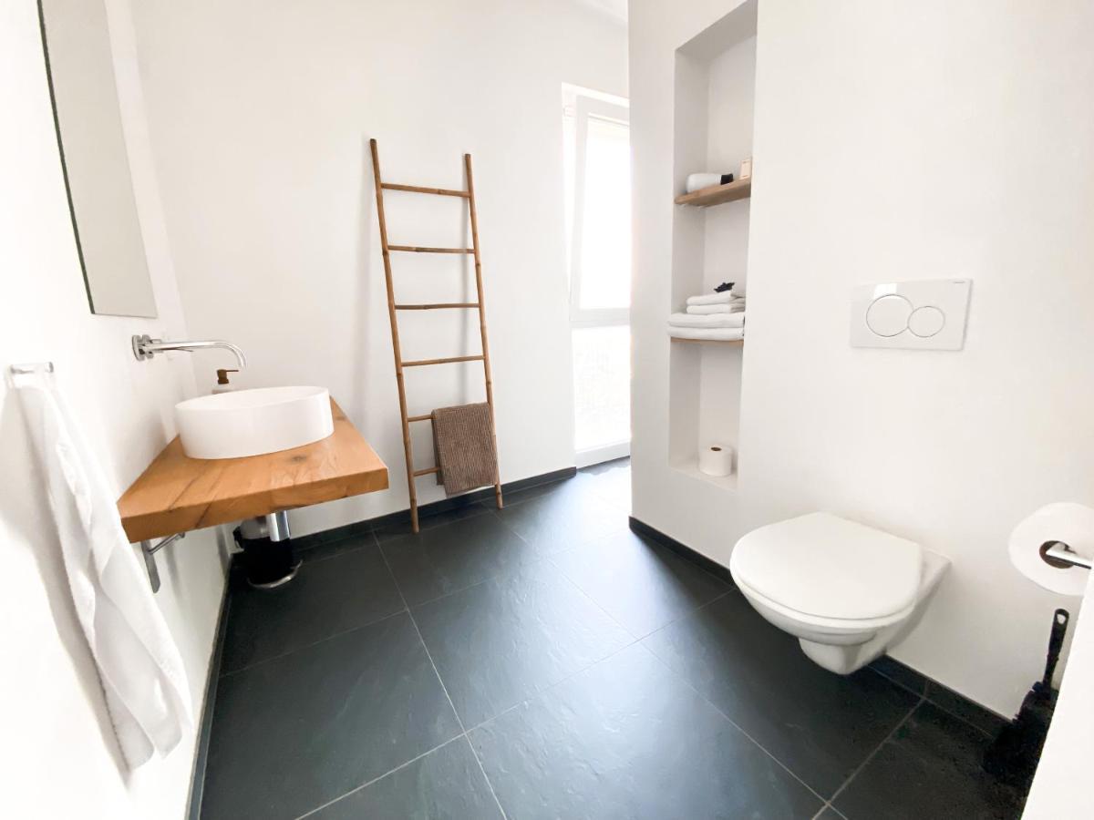 Lakeview Guesthouse With Two Bedrooms & Private Bathroom Chatillon  Extérieur photo